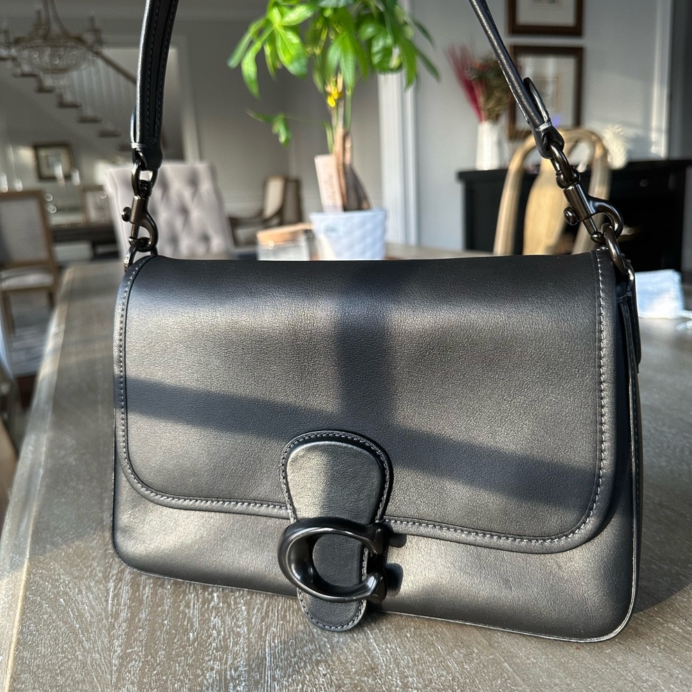 Black soft tabby Coach bag - Picture 4 of 7